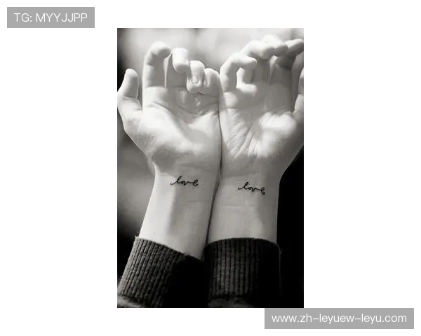 羽毛球纹身设计